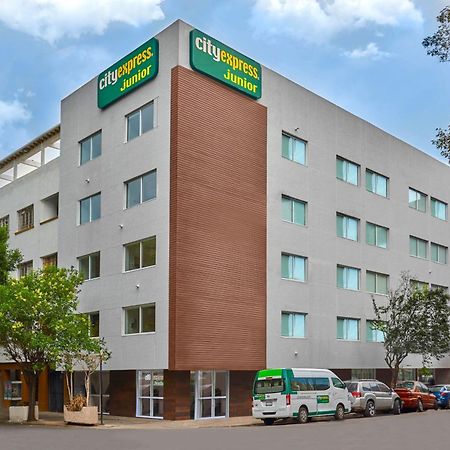City Express Junior By Marriott Ciudad De Mexico Sullivan Exterior photo