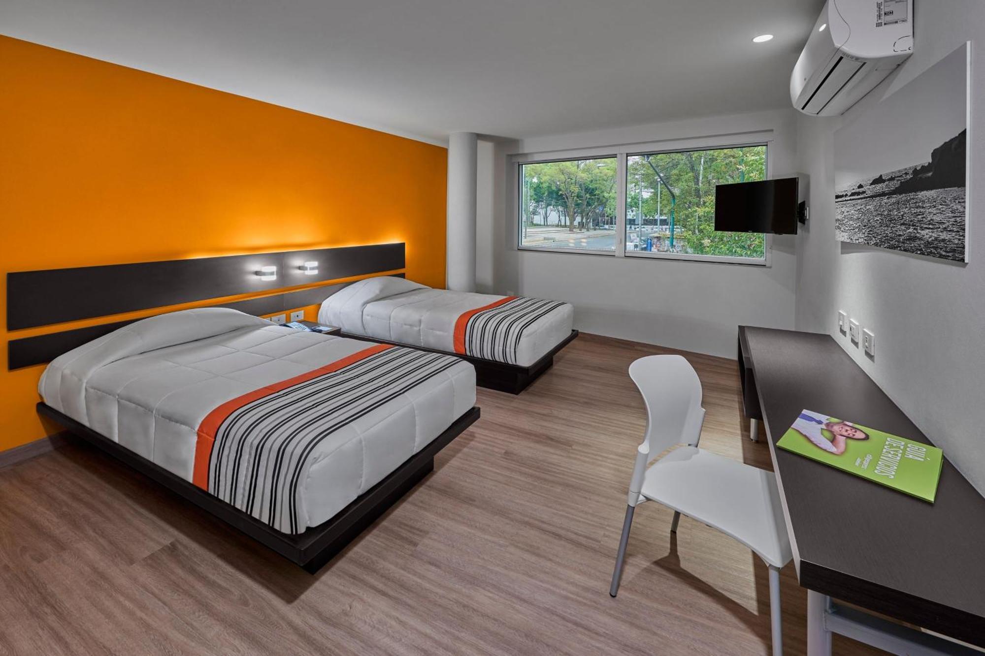 City Express Junior By Marriott Ciudad De Mexico Sullivan Exterior photo