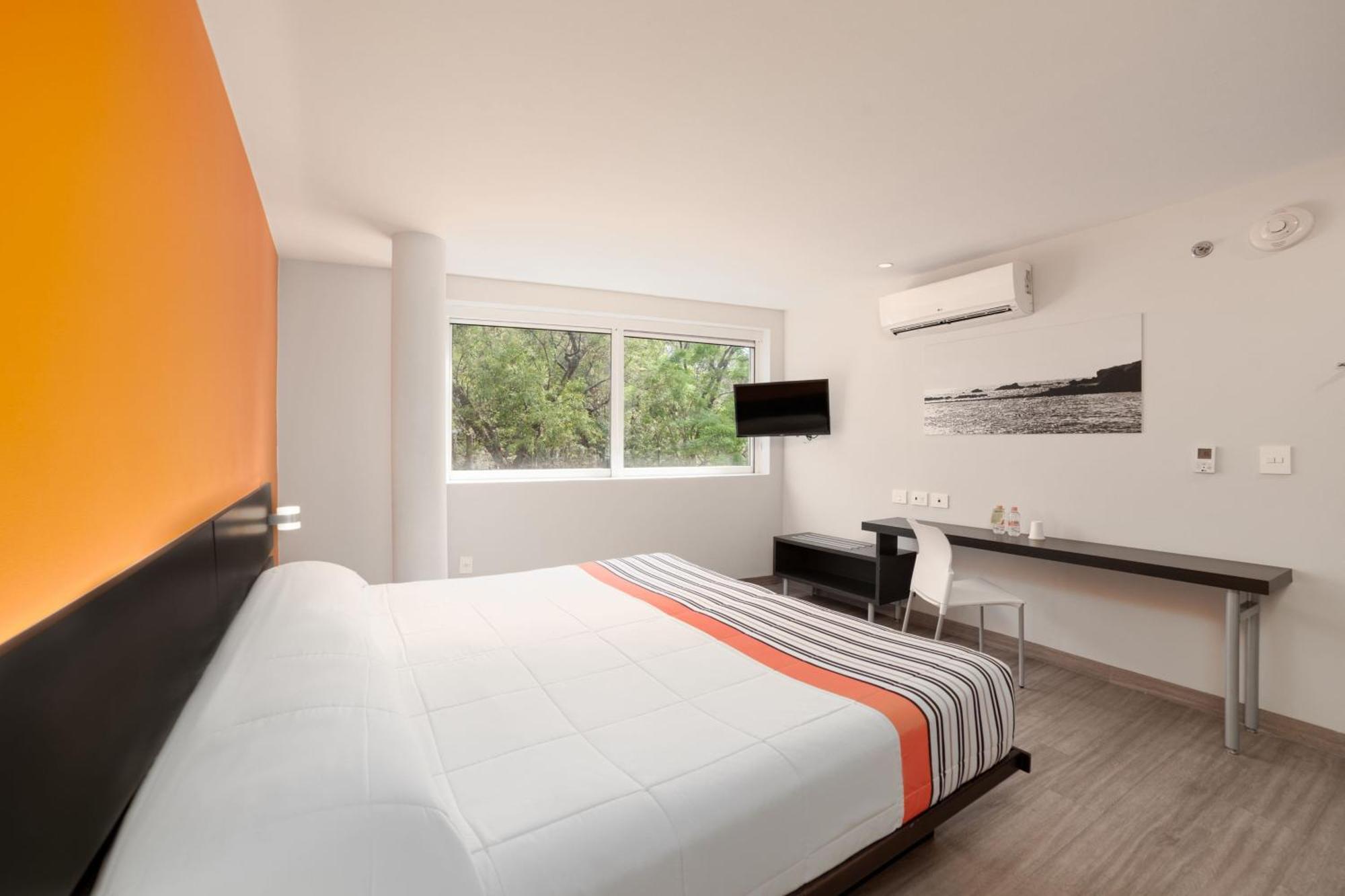City Express Junior By Marriott Ciudad De Mexico Sullivan Exterior photo